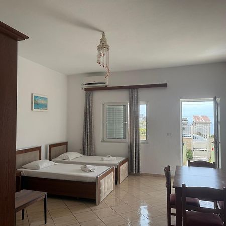Villa Almar Sarandë 外观 照片
