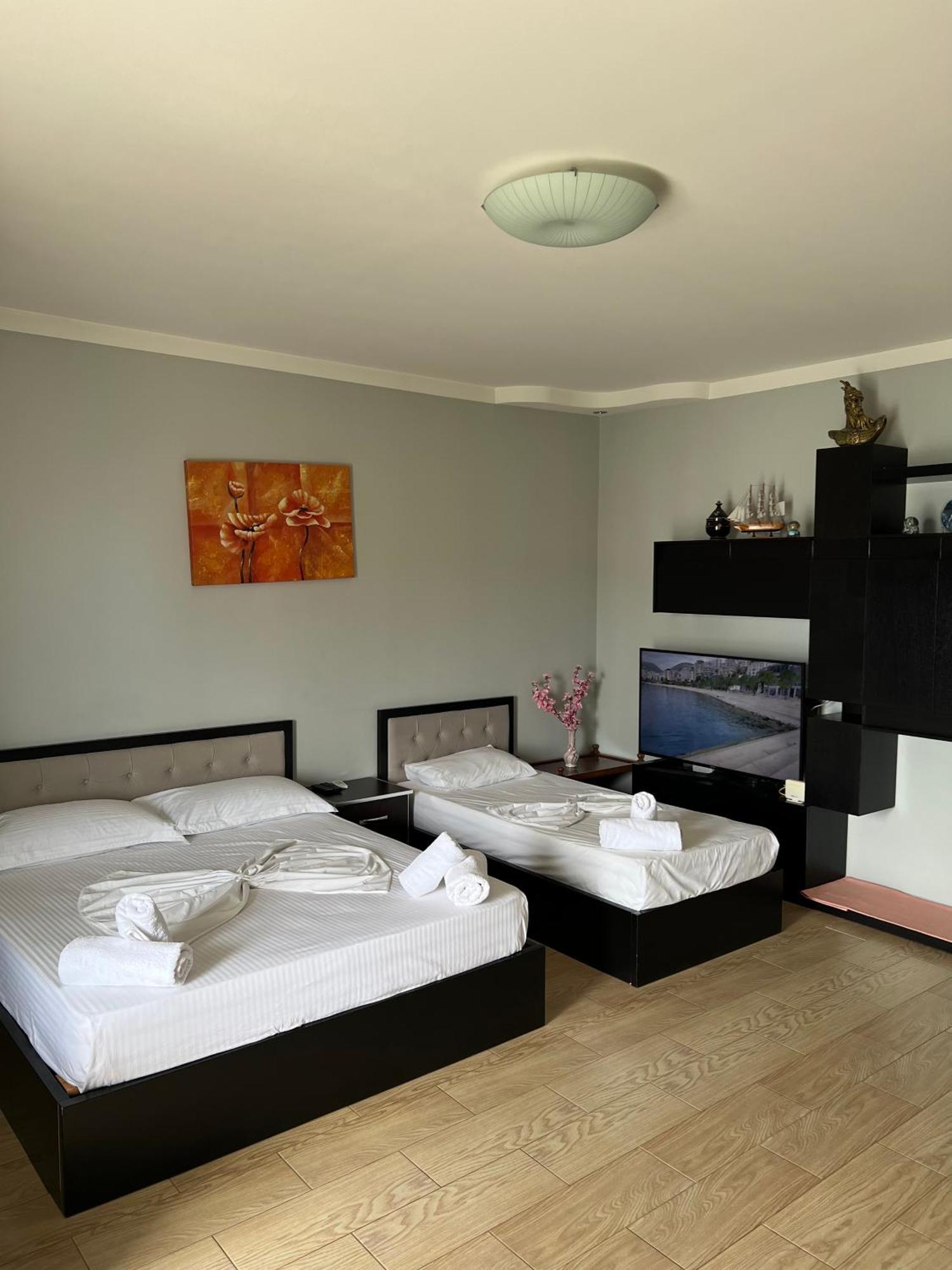 Villa Almar Sarandë 外观 照片