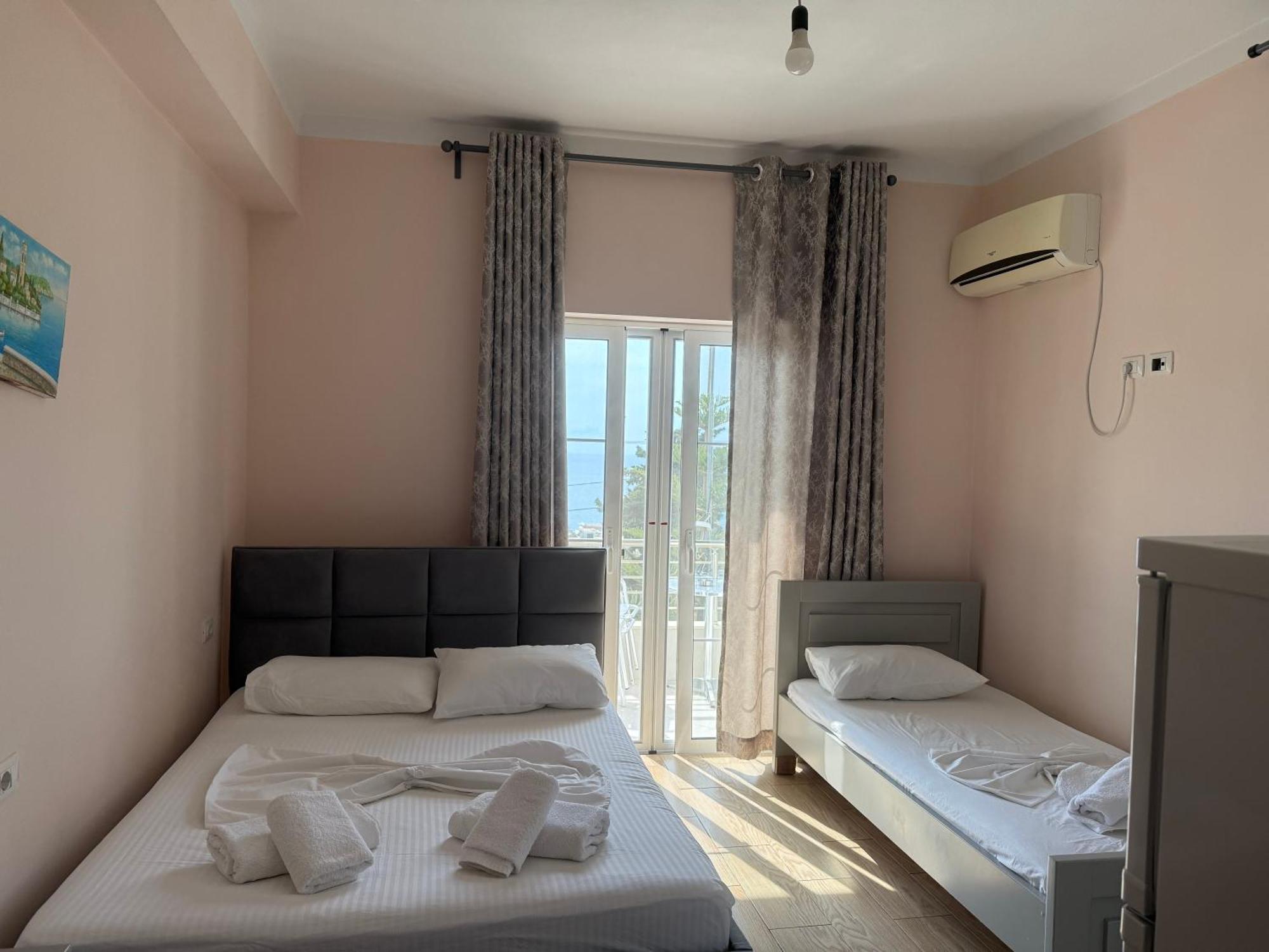 Villa Almar Sarandë 外观 照片